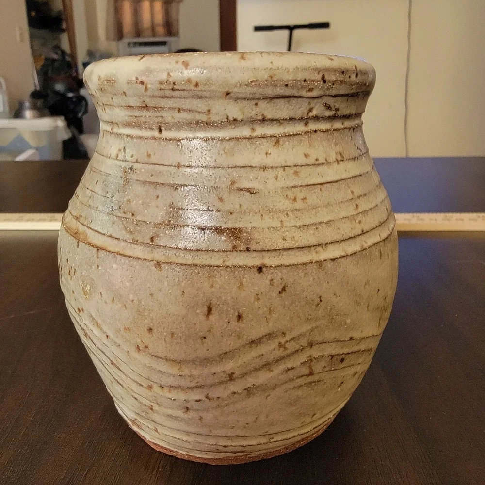 Pottery Signed EMN